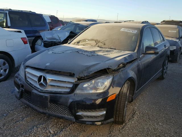 WDDGF4HBXDF983188 - 2013 MERCEDES-BENZ C BLACK photo 2