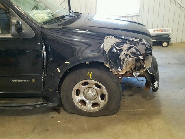 5LMEU27R41LJ13100 - 2001 LINCOLN NAVIGATOR Czarny zdjęcie 9