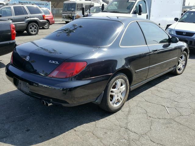 19UYA3259XL005587 - 1999 ACURA 2.3CL BLACK photo 4