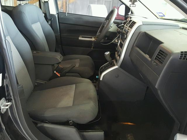 1J8FT47WX8D544408 - 2008 JEEP COMPASS SP WHITE photo 5