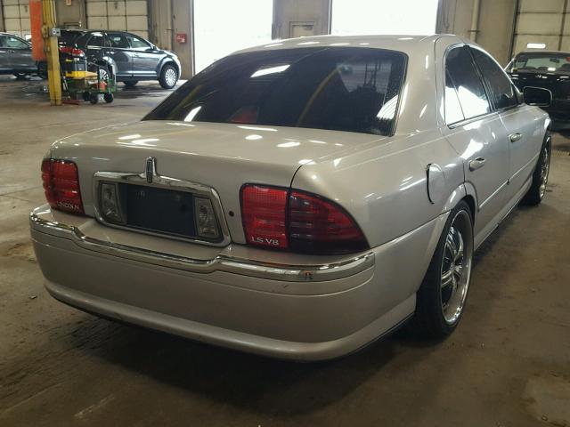1LNHM87A82Y704502 - 2002 LINCOLN LS 银色 照片 4