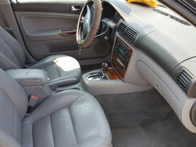 WVWRH63B03P351843 - 2003 VOLKSWAGEN PASSAT GLX SILVER photo 6