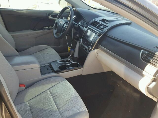 4T4BF1FK3DR294516 - 2013 TOYOTA CAMRY L 灰色 照片 5