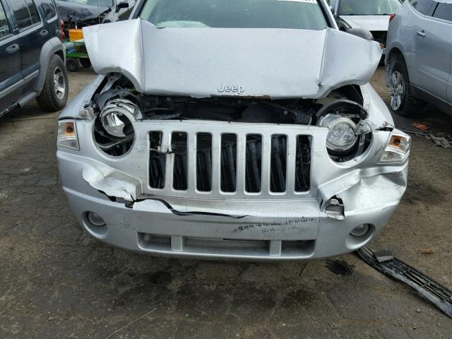 1J4FT47B19D128652 - 2009 JEEP COMPASS SP SILVER photo 7