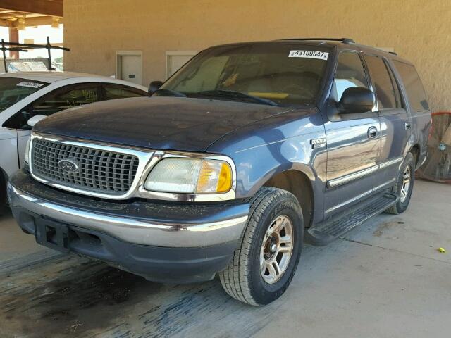 1FMRU15L42LA54368 - 2002 FORD EXPEDITION BLUE photo 2