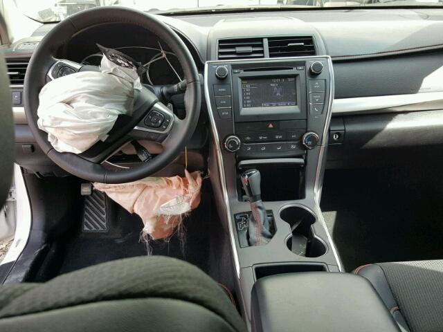 4T1BF1FK3GU250773 - 2016 TOYOTA CAMRY LE 白色 照片 9