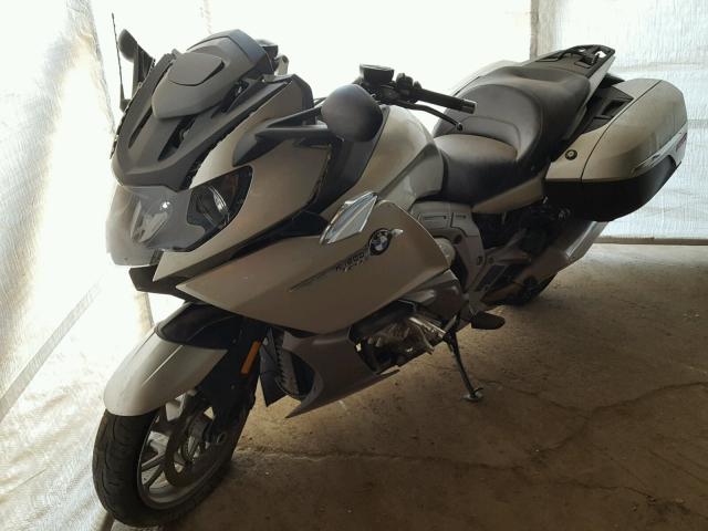 WB1061202CZZ21215 - 2012 BMW K1600 GTL TAN photo 2