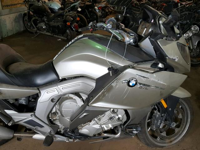 WB1061202CZZ21215 - 2012 BMW K1600 GTL TAN photo 5