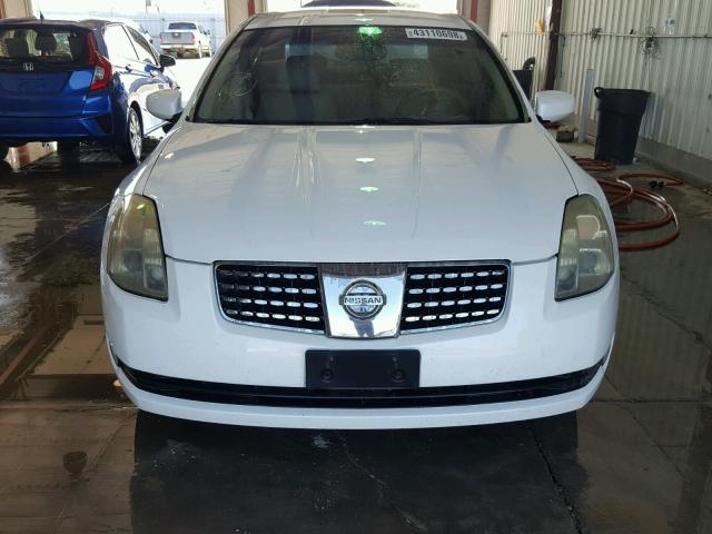 1N4BA41E54C881716 - 2004 NISSAN MAXIMA SE WHITE photo 9