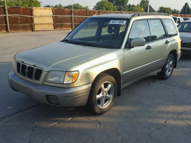 JF1SF65581H750799 - 2001 SUBARU FORESTER S GOLD photo 2