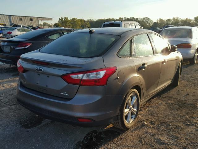 1FADP3F22EL208738 - 2014 FORD FOCUS SE GRAY photo 4