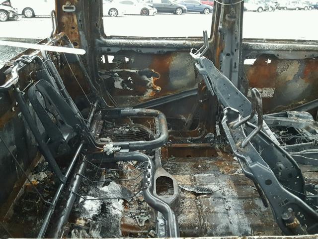 3C6UR5DL1HG570547 - 2017 RAM 2500 SLT BURN photo 6