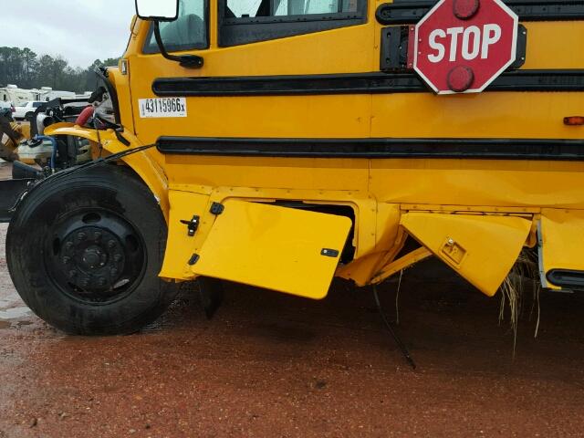 4UZABRDT9GCGX3786 - 2016 FREIGHTLINER CHASSIS B2 YELLOW photo 10