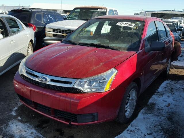 1FAHP3FN1AW269132 - 2010 FORD FOCUS SE RED photo 2