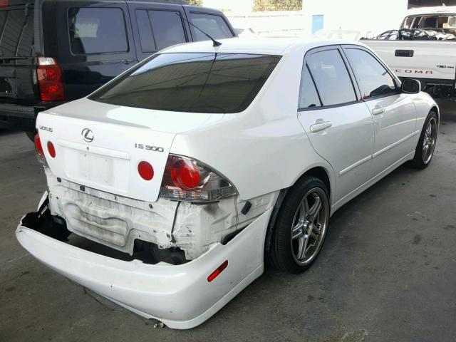 JTHBD192630065798 - 2003 LEXUS IS 300 WHITE photo 4