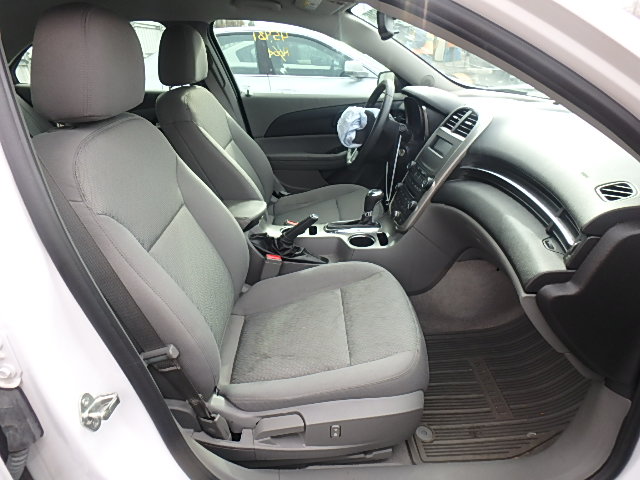 1G11B5SL2EF116185 - 2014 CHEVROLET MALIBU LS WHITE photo 5