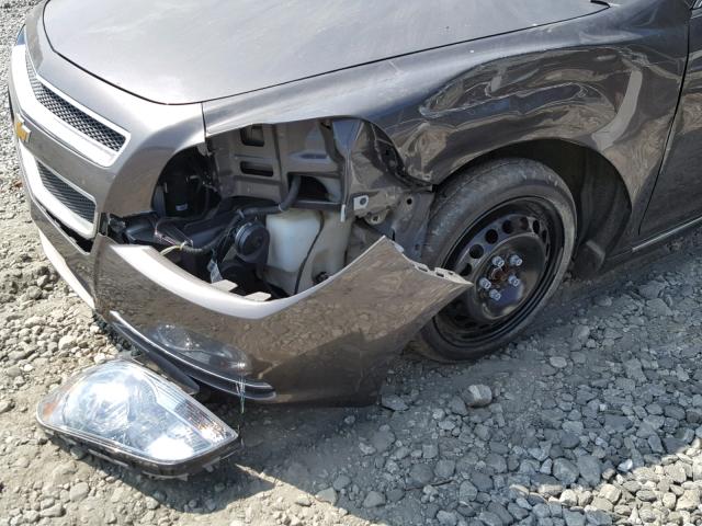 1G1ZC5E00A4164453 - 2010 CHEVROLET MALIBU 1LT CHARCOAL photo 9