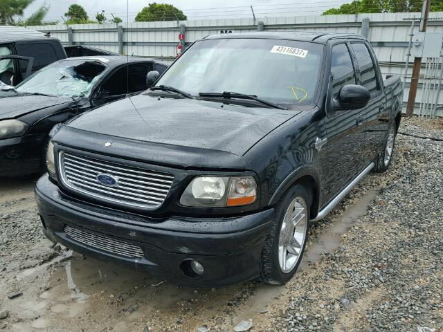 1FTRW07332KC23940 - 2002 FORD F150 BLACK photo 2