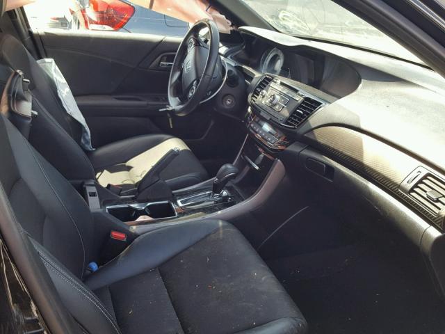 1HGCR2F59HA147099 - 2017 HONDA ACCORD SPO Чорний фото 5