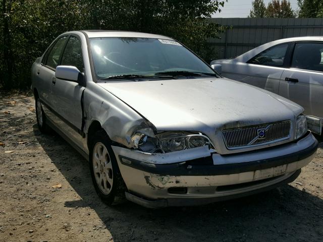 YV1VS2557YF574145 - 2000 VOLVO S40 SILVER photo 1