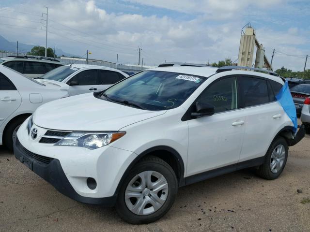 JTMBFREV8FD122946 - 2015 TOYOTA RAV4 LE WHITE photo 2