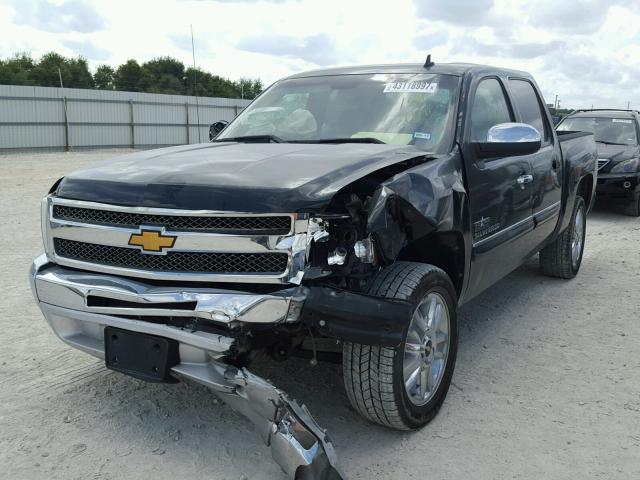 3GCPCSE09DG159160 - 2013 CHEVROLET SILVERADO BLACK photo 2