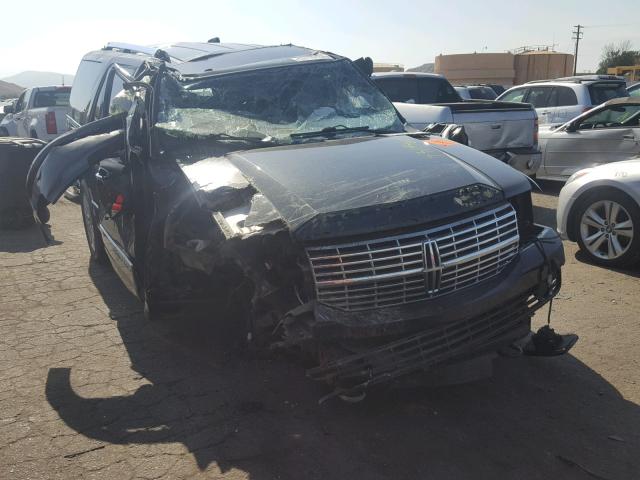 5LMJJ2H58BEJ02061 - 2011 LINCOLN NAVIGATOR Schwarz Foto 1