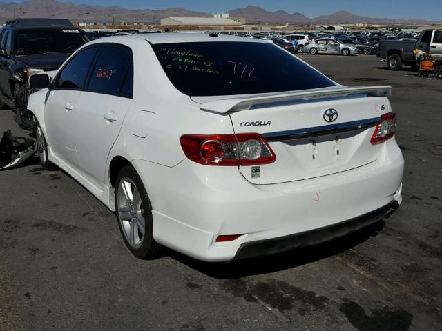 2T1BU4EEXDC036489 - 2013 TOYOTA COROLLA BA WHITE photo 3