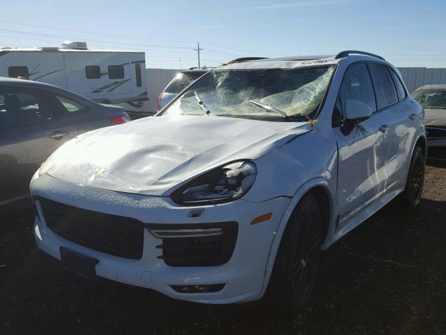 WP1AD2A29GLA79051 - 2016 PORSCHE CAYENNE WHITE photo 2