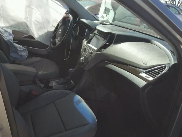 5XYZU3LB7HG413419 - 2017 HYUNDAI SANTA FE S 灰色 照片 5