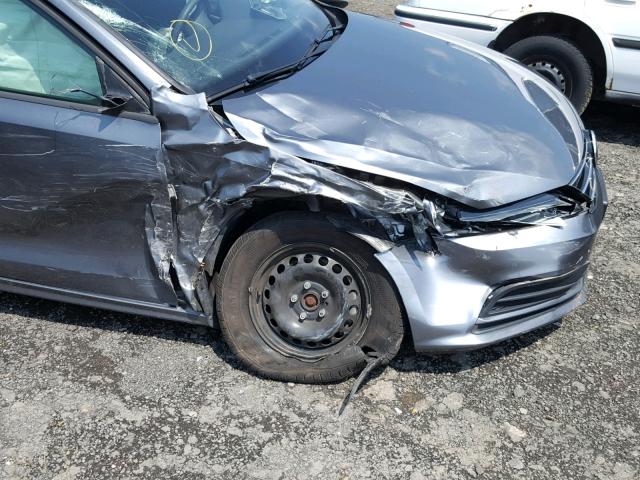 3VW2K7AJXFM270813 - 2015 VOLKSWAGEN JETTA BASE 银色 照片 9