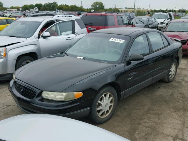 2G4WF521XW1543859 - 1998 BUICK REGAL BLACK photo 2