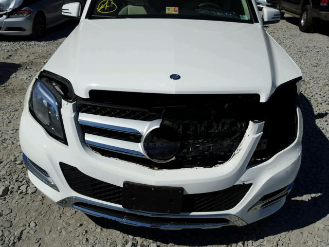 WDCGG8JB1FG372479 - 2015 MERCEDES-BENZ GLK 350 4M WHITE photo 9