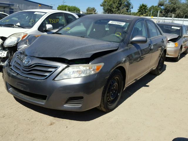 4T4BF3EK1BR105727 - 2011 TOYOTA CAMRY BASE CHARCOAL photo 2