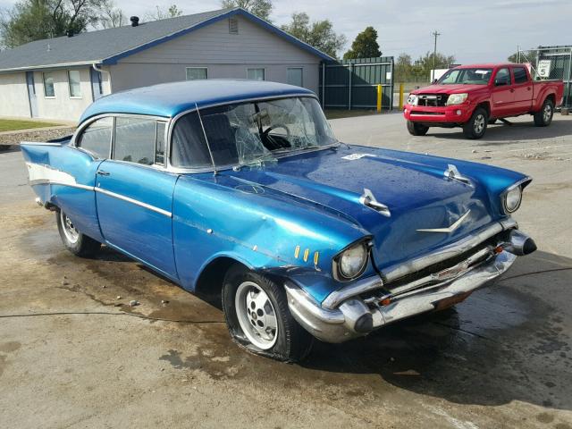 V057S298934 - 1957 CHEVROLET BEL AIRE BLUE photo 10