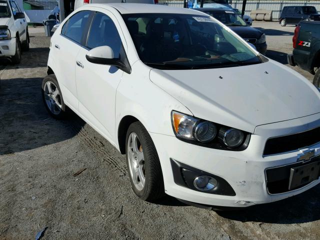 1G1JE5SB6E4186766 - 2014 CHEVROLET SONIC LTZ WHITE photo 9