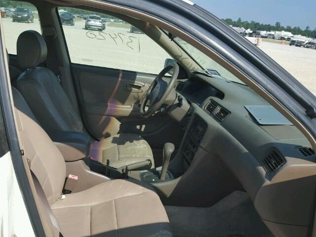 JT2BG28K1X0333123 - 1999 TOYOTA CAMRY LE 白色 照片 5