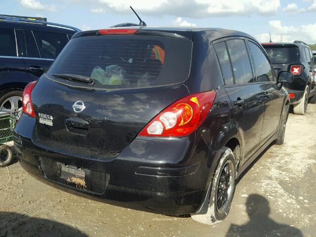 3N1BC13E18L421093 - 2008 NISSAN VERSA S BLACK photo 4