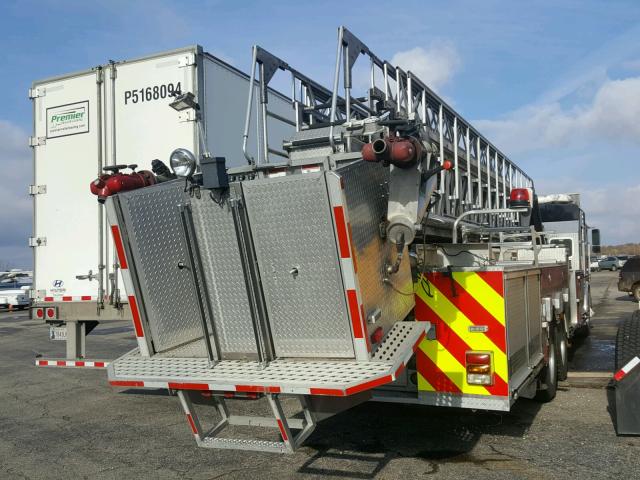 1S9A3JLE6Y1003071 - 2000 SUTPHEN CORP. FIRETRUCK RED photo 4