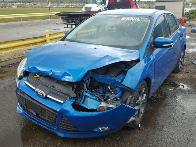 1FADP3F27EL429333 - 2014 FORD FOCUS BLUE photo 2