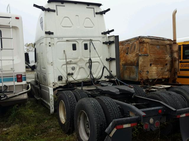 3AKJGLD60ESFU5749 - 2014 FREIGHTLINER CASCADIA 1 WHITE photo 3