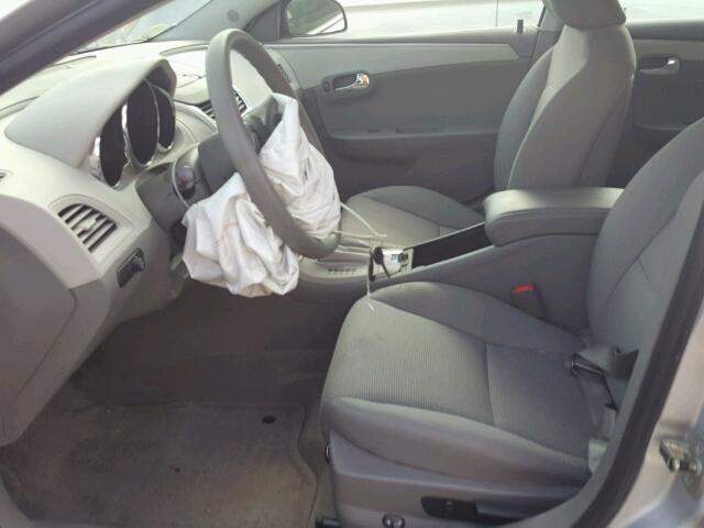 1G1ZB5E13BF220354 - 2011 CHEVROLET MALIBU LS 银色 照片 5