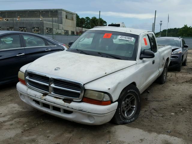 1B7GL12X32S573150 - 2002 DODGE DAKOTA BAS WHITE photo 2