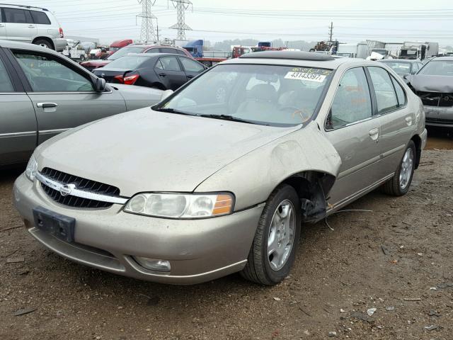 1N4DL01A2YC193011 - 2000 NISSAN ALTIMA GOLD photo 2