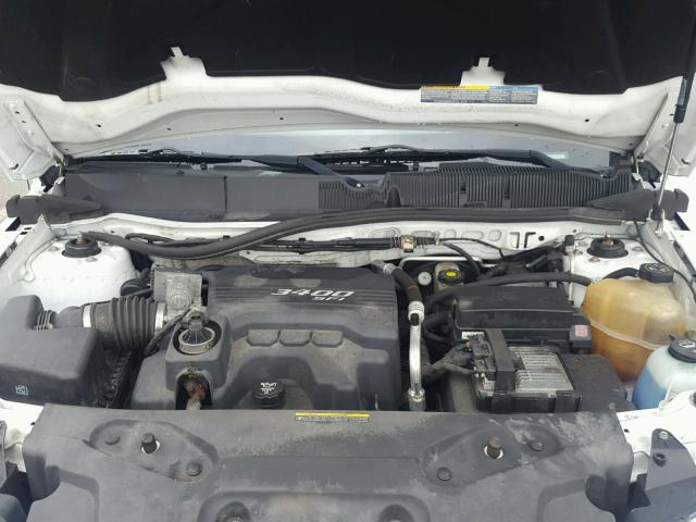 2CKDL63F566120851 - 2006 PONTIAC TORRENT WHITE photo 7