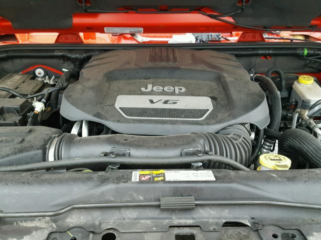 1C4HJWFG0EL325602 - 2014 JEEP WRANGLER U RED photo 7