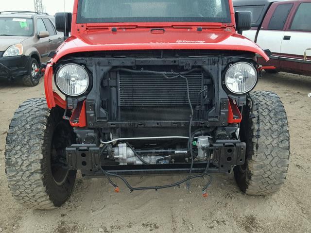 1C4HJWFG0EL325602 - 2014 JEEP WRANGLER U RED photo 9