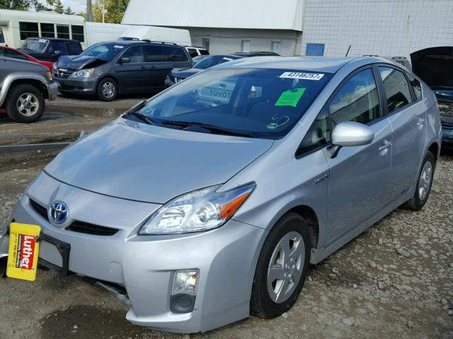 JTDKN3DU2B5271463 - 2011 TOYOTA PRIUS SILVER photo 2