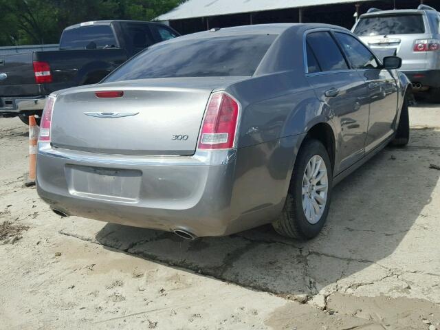 2C3CCAAG2EH297124 - 2014 CHRYSLER 300 SILVER photo 4