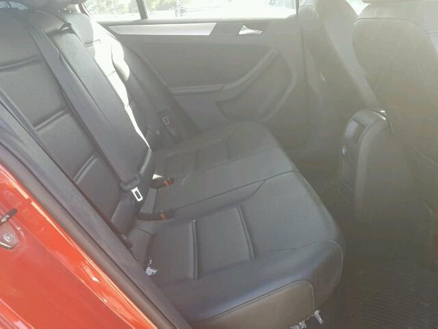 3VWDX7AJ5DM442916 - 2013 VOLKSWAGEN JETTA RED photo 6